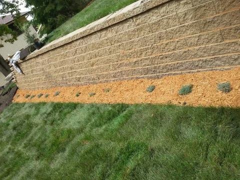 Retaining Wall Mulch